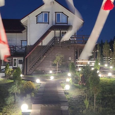 Гостьовий Дім Круасан Сімейний บูโคเวล ภายนอก รูปภาพ